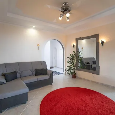 Casa de Férias Madora La Asomada